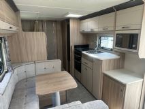2021 COACHMAN ACADIA 830 7.jpg